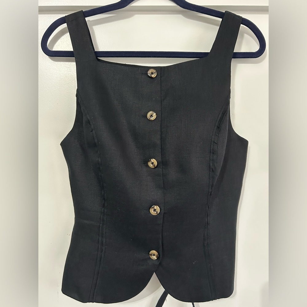 Reformation Emily Linen 
Two piece In Black - Picture 2 of 10